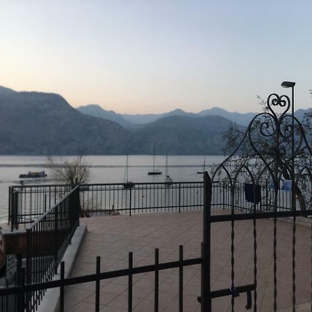 Casa Ines Fronte Lago Brenzone sul Garda Exterior foto